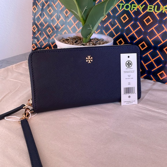 New, emerson wristlet zip continental wallet - Picture 3 of 12